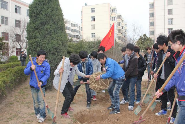 雷锋就在身边三